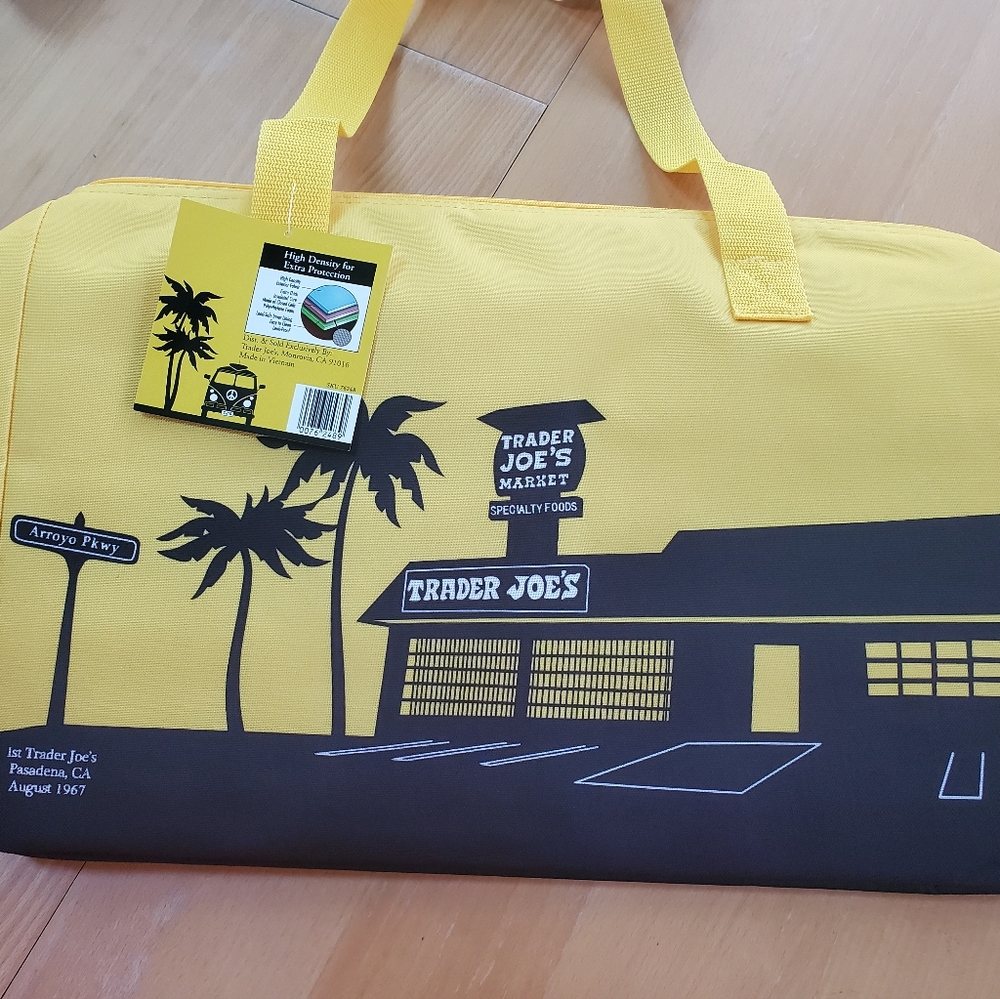 Trader Joe's Reusable Large Insulated Cooler Tote Bag